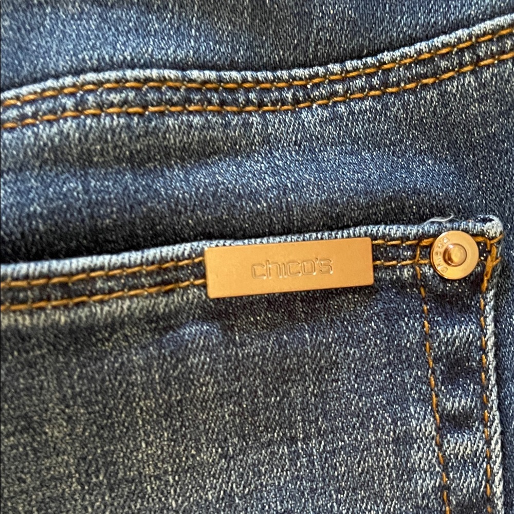 Chico's Dark Blue Denim Bermuda Shorts So Slimming Girlfriend Short - Picture 4 of 4